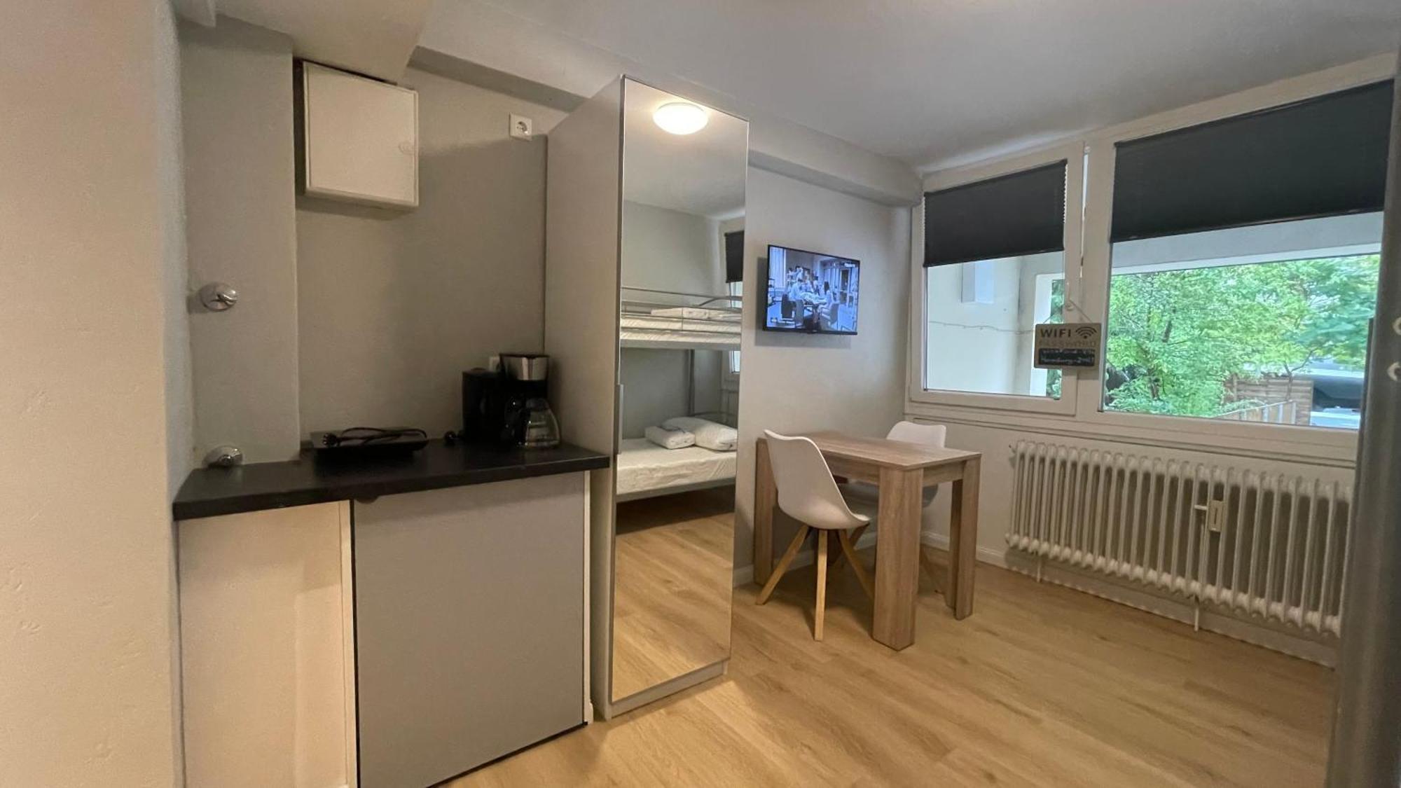 Suesses Kleines Und Zentrales Apartment Fuer Zwei Personen Mitten In Гамбург Екстер'єр фото